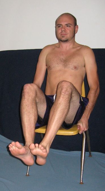 Seated Knee Raises (abs)