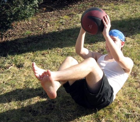 Reaching Medicine Ball Sit-ups