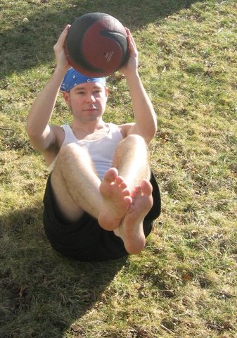 Reaching Medicine Ball Sit-ups