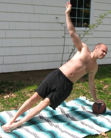 Medicine Ball Spartan Twists