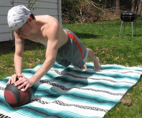 Medicine Ball Spartan Twists