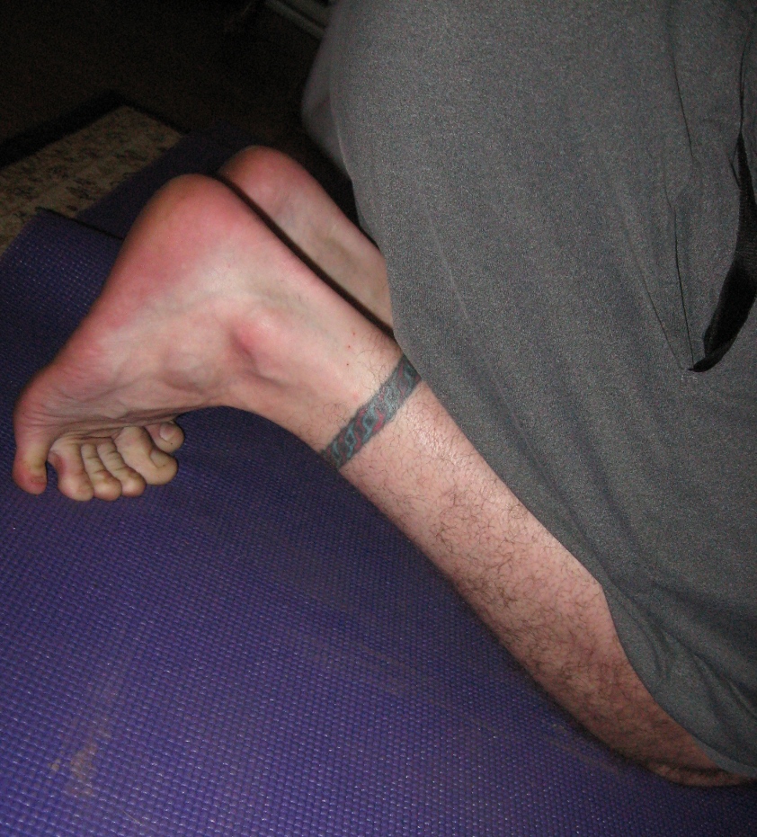 Tucked Toe Stretch